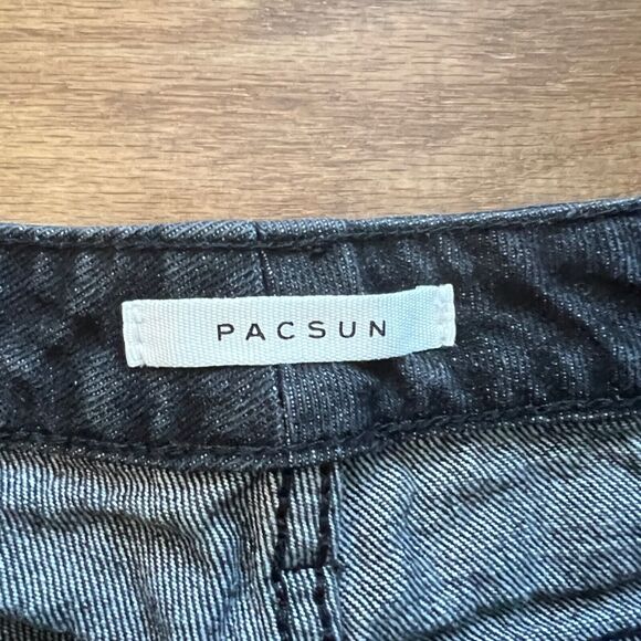 Pacsun Mom Short Size 26 Black Denim Jean Shorts Cuffed - Picture 3 of 9